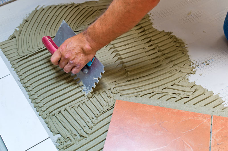 Pose de carrelage, La Garde